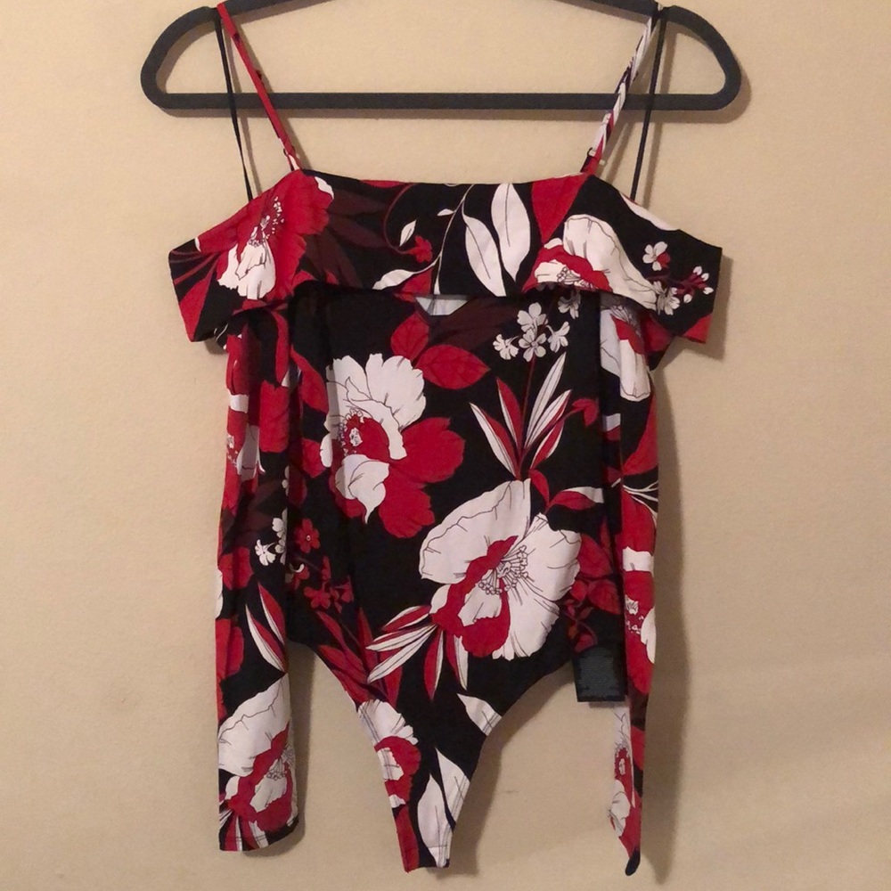 Guess bodysuit ❤️